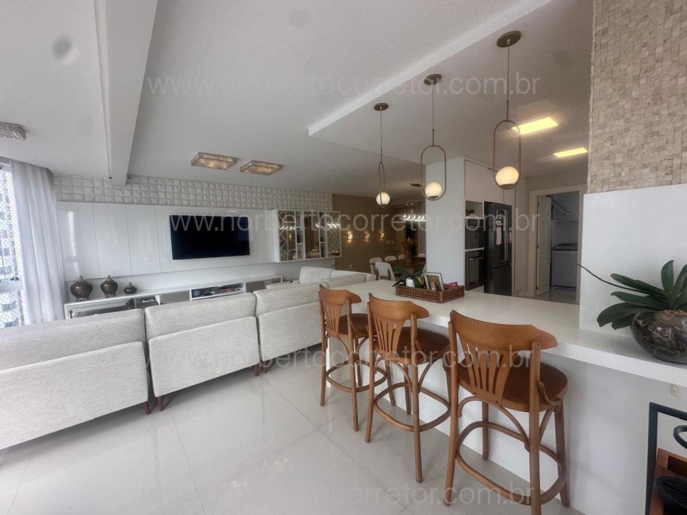 EDIFICIO PARIS , SEGUNDA QUADRA DO MAR 