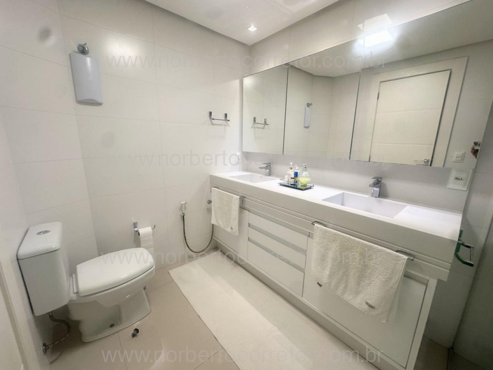 EDIFICIO PARIS , SEGUNDA QUADRA DO MAR 