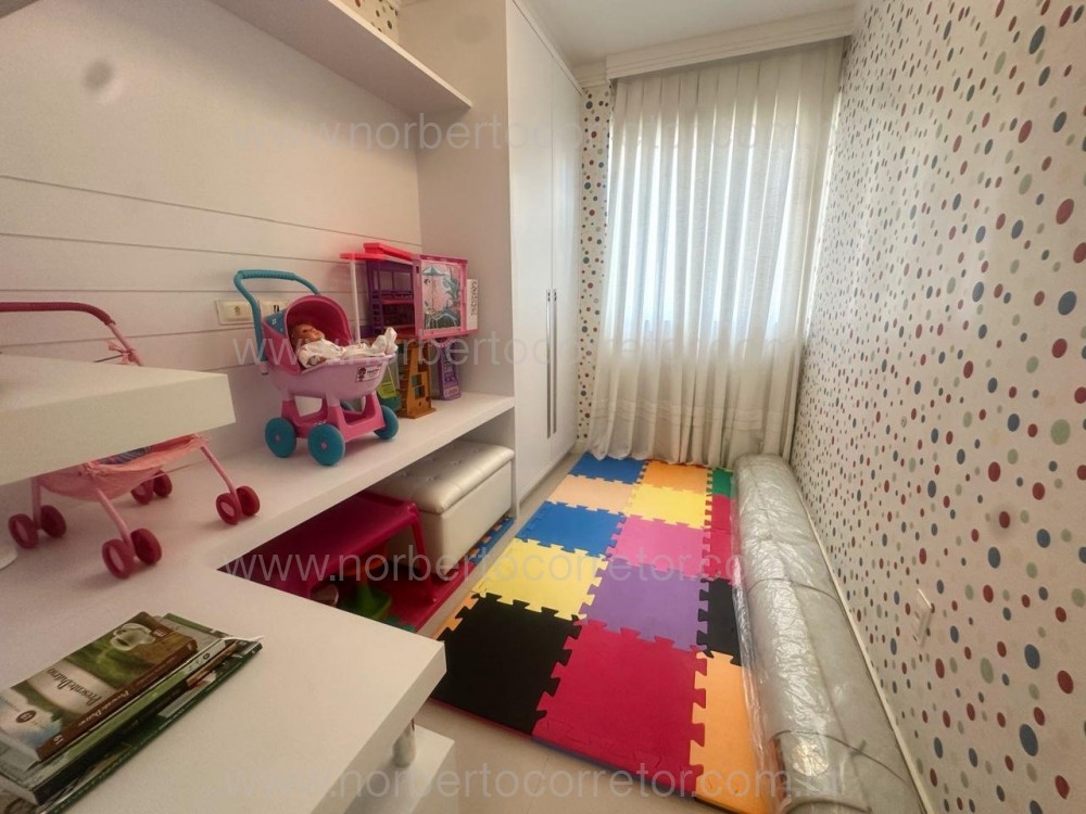 EDIFICIO PARIS , SEGUNDA QUADRA DO MAR 