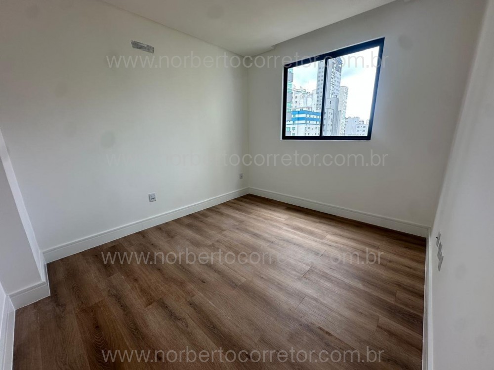 Apartamento 3 su�tes, Meia Praia, Itapema SC