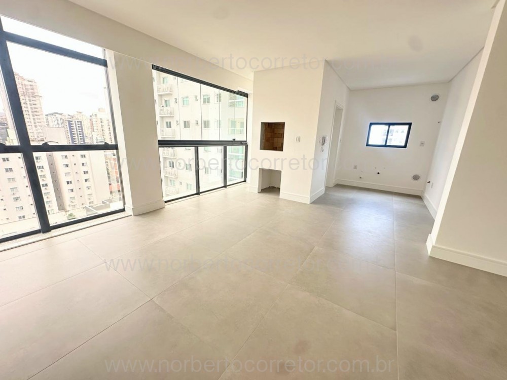 Apartamento 3 su�tes, Meia Praia, Itapema SC