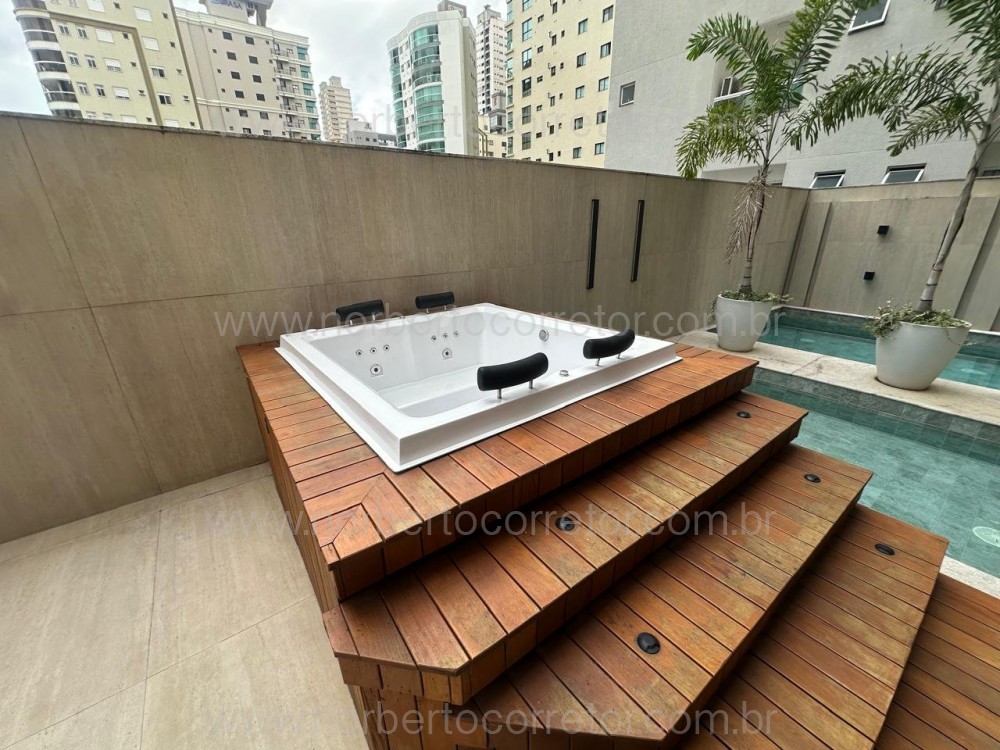 Apartamento 3 su�tes, Meia Praia, Itapema SC