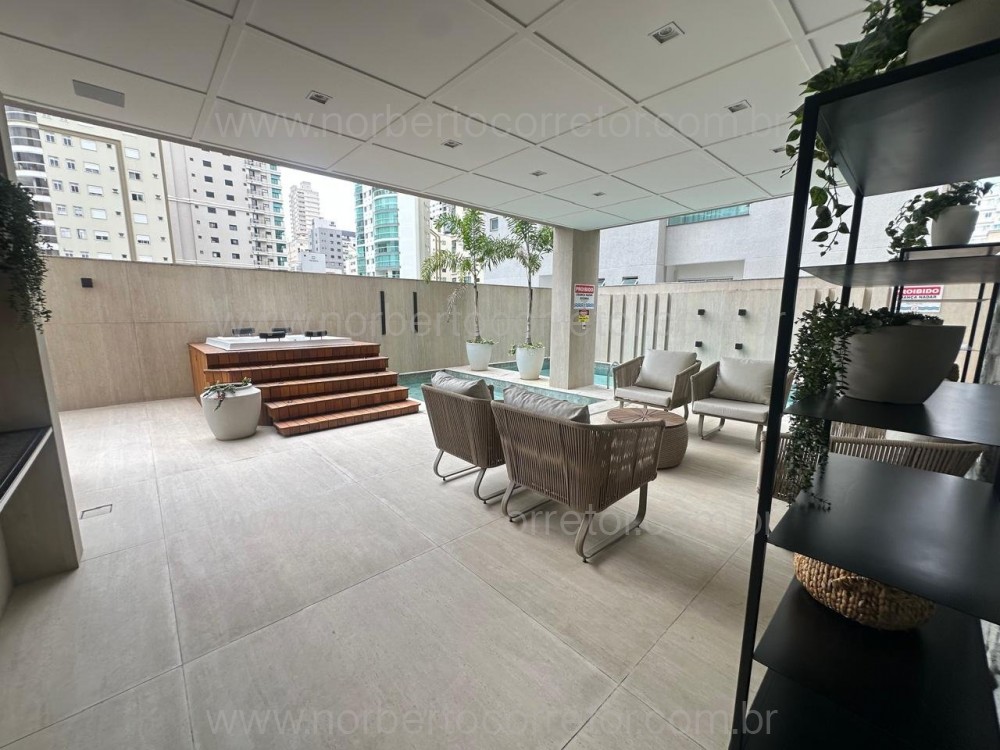 Apartamento 3 su�tes, Meia Praia, Itapema SC
