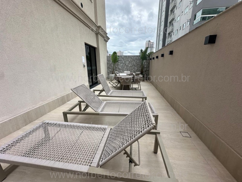 Apartamento 3 su�tes, Meia Praia, Itapema SC