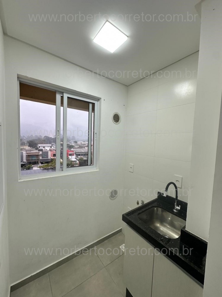 Aluguel Anual Itapema SC, 2 dormit�rios com Lazer