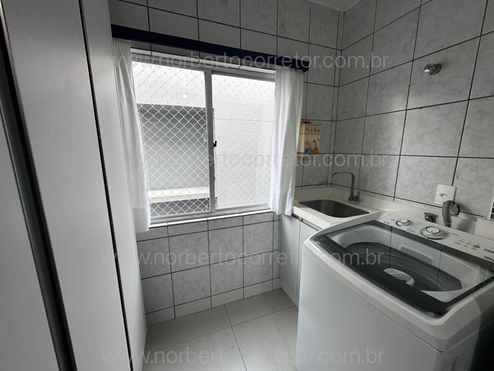 Apartamento 2 dormit�rios mobiliado, Itapema SC 