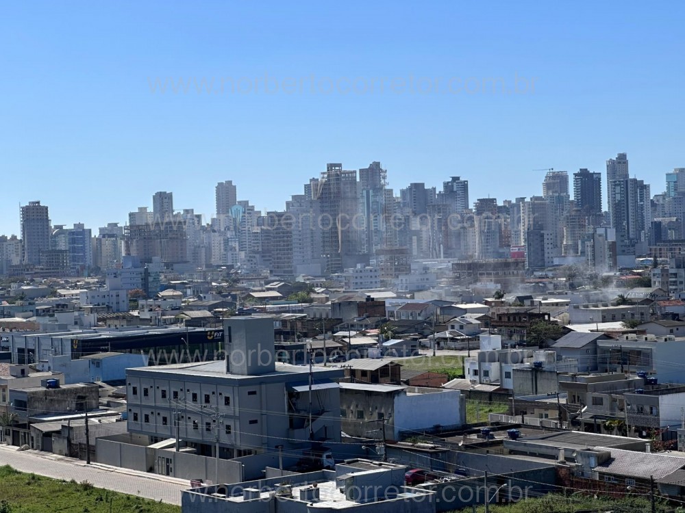 Aluguel Anual Itapema SC, 2 dormit�rios com Lazer
