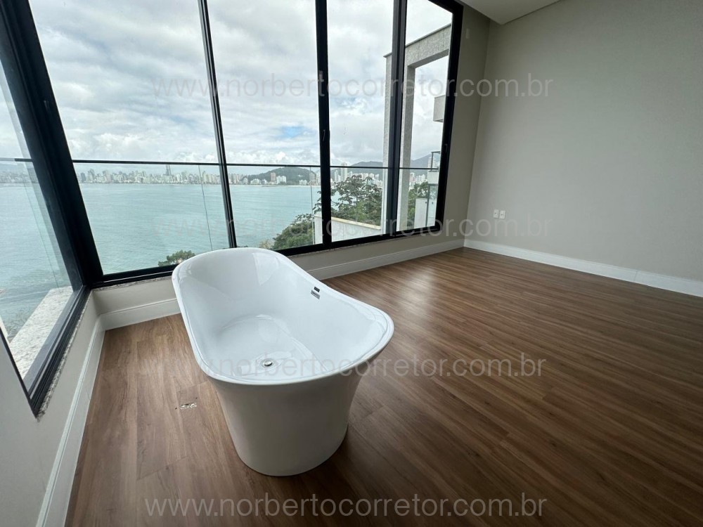 MANS�O VISTA MAR , CANTO DA PRAIA , ITAPEMA SC 