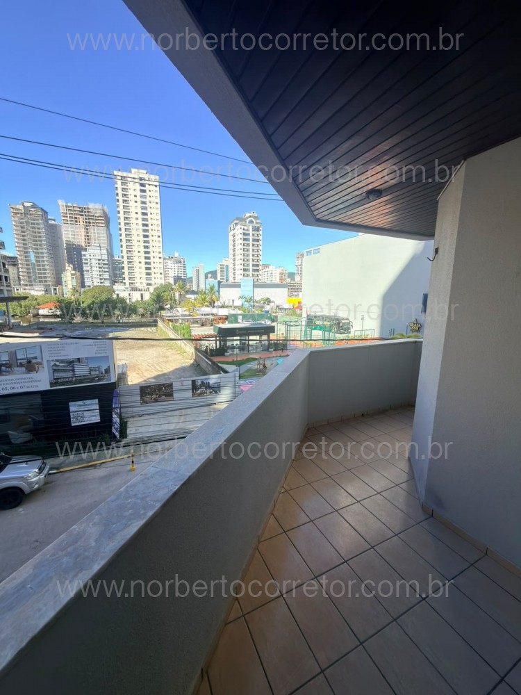 Apartamento pr�ximo ao Hard Rock Cafe, Itapema 