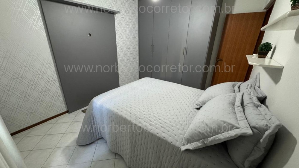 Apartamento 4 dormit�rios quadra mar, Itapema SC 