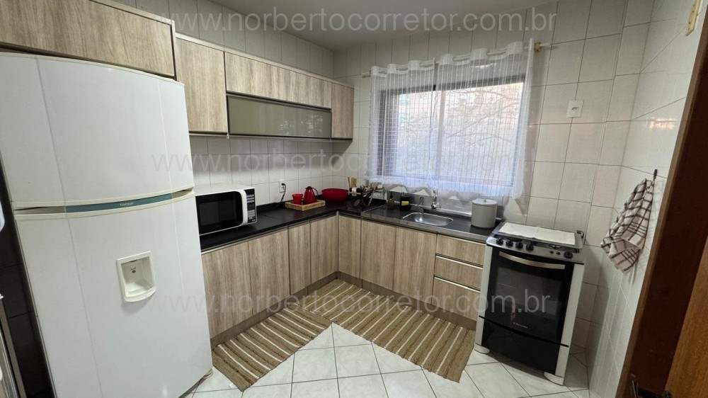 Apartamento 4 dormit�rios quadra mar, Itapema SC 