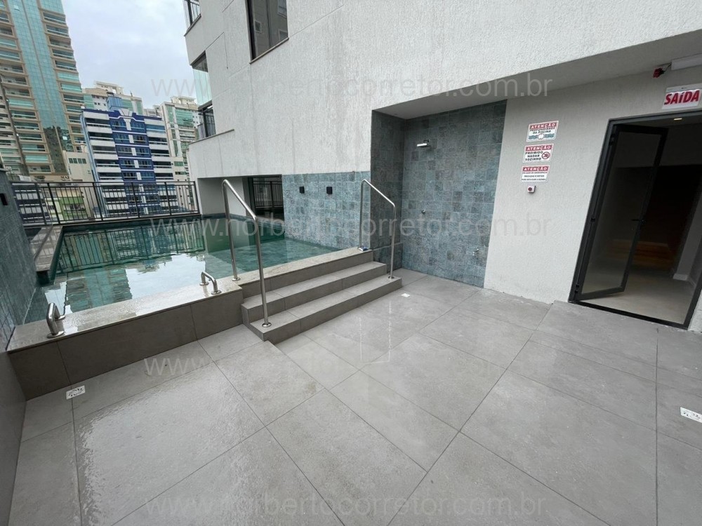 Apartamento 3 dormit�rios 2 Quadra Mar  Itapema SC