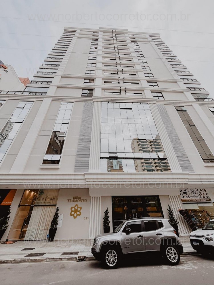 Apartamento 3 dormit�rios 2 Quadra Mar  Itapema SC