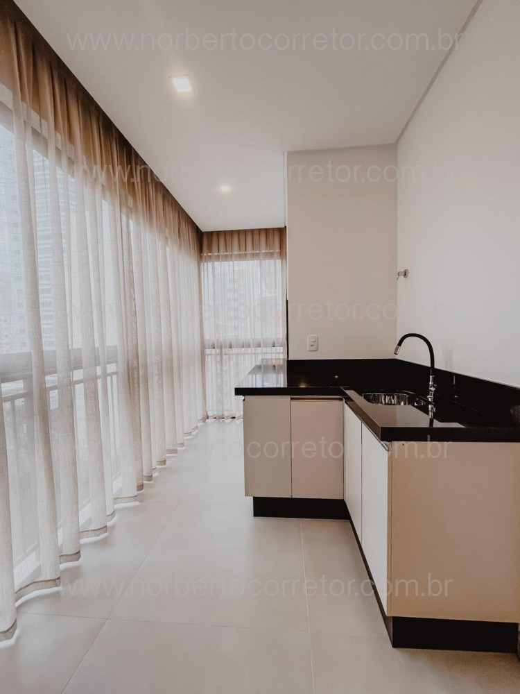 Apartamento 3 dormit�rios 2 Quadra Mar  Itapema SC