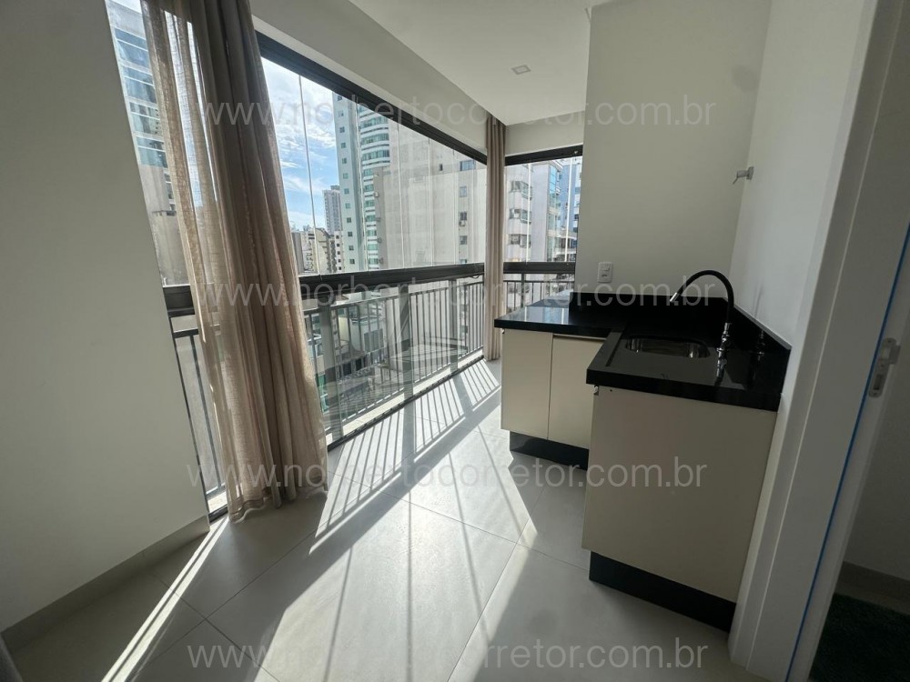 Apartamento 3 dormit�rios 2 Quadra Mar  Itapema SC