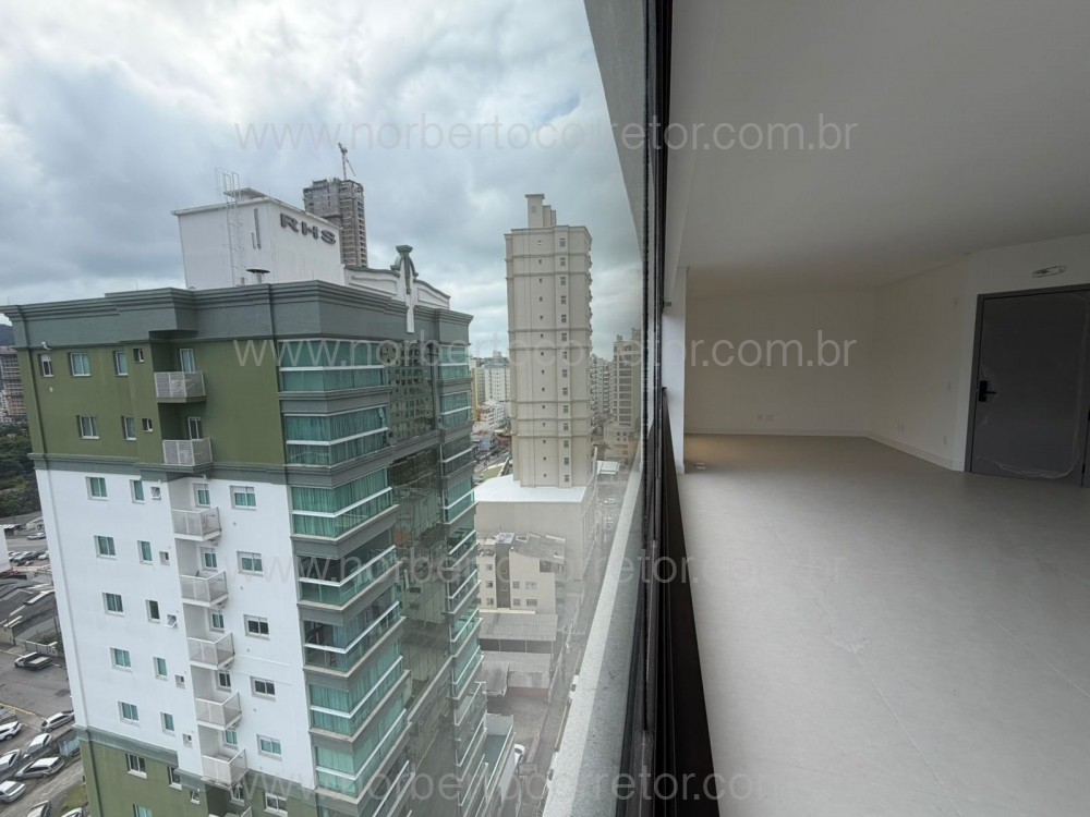 Apartamento 3 su�tes, centro de  Itapema SC