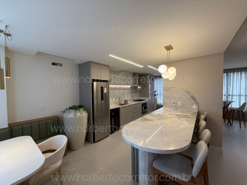 Apartamento 3 su�tes, centro de  Itapema SC