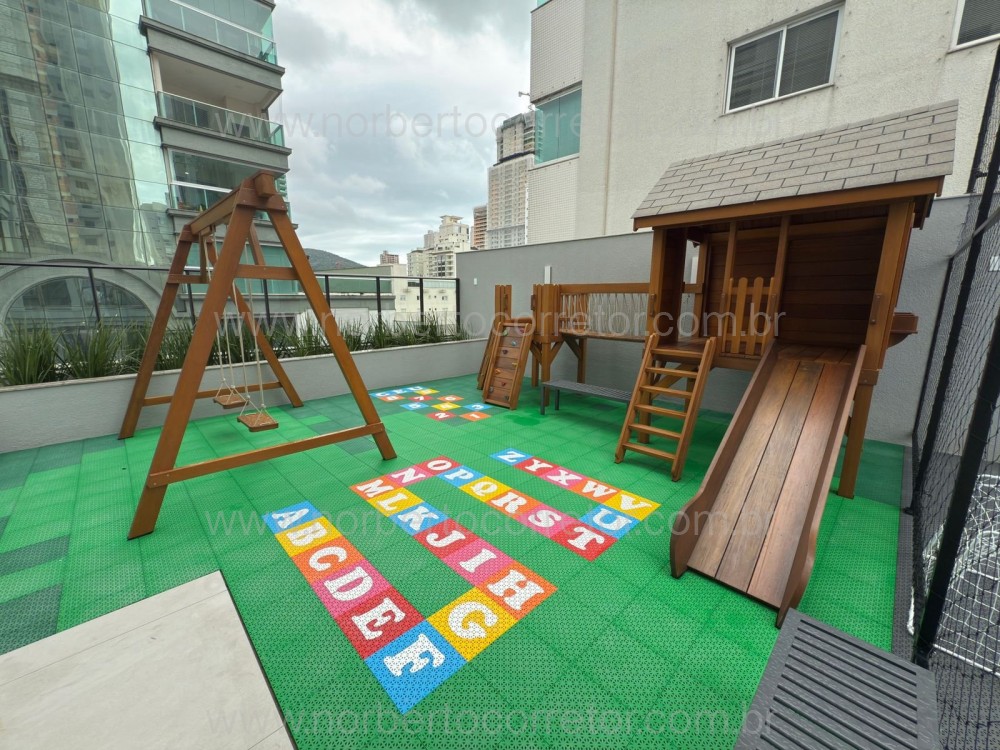 Apartamento 3 su�tes, centro de  Itapema SC