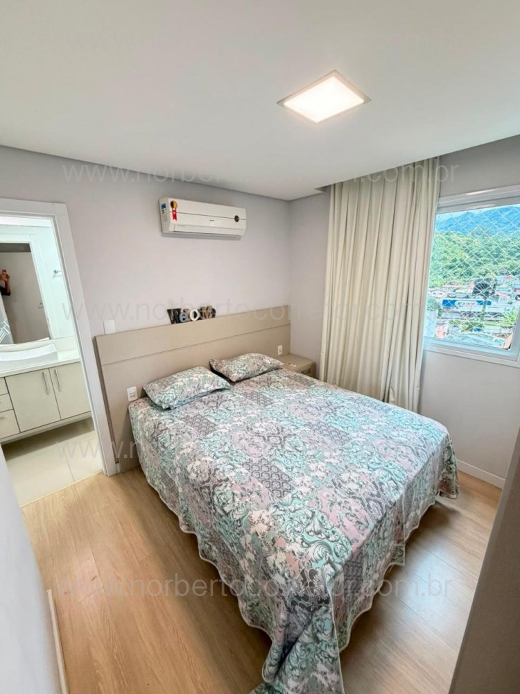 Apartamento 2 quadra mar, Centro Itapema SC