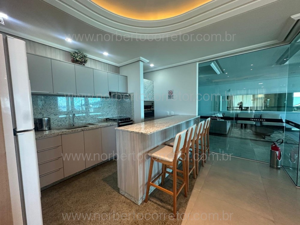 Apartamento P� NA AREIA , Centro de Itapema SC 
