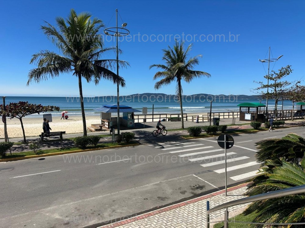 Apartamento P� NA AREIA , Centro de Itapema SC 