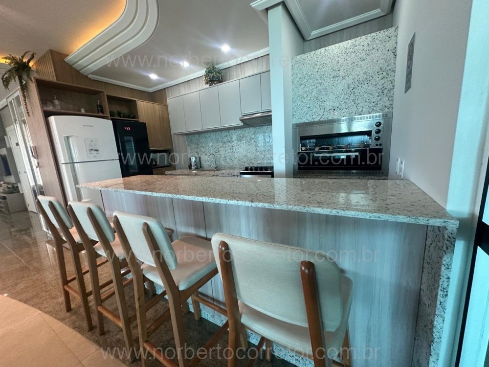 Apartamento P� NA AREIA , Centro de Itapema SC 