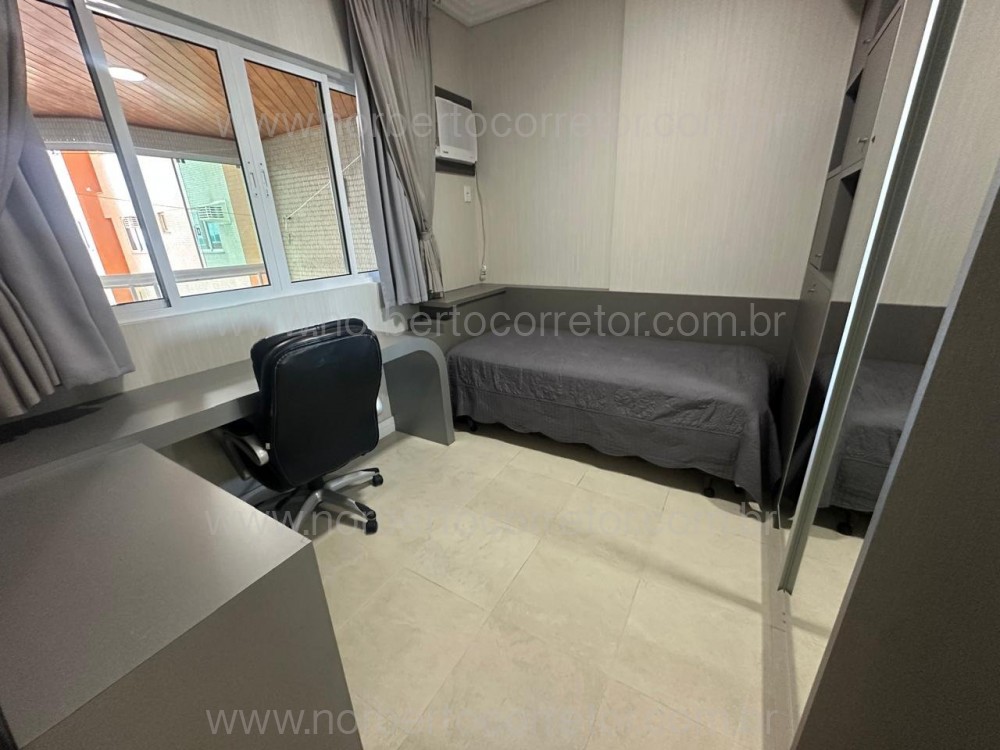 Apartamento P� NA AREIA , Centro de Itapema SC 