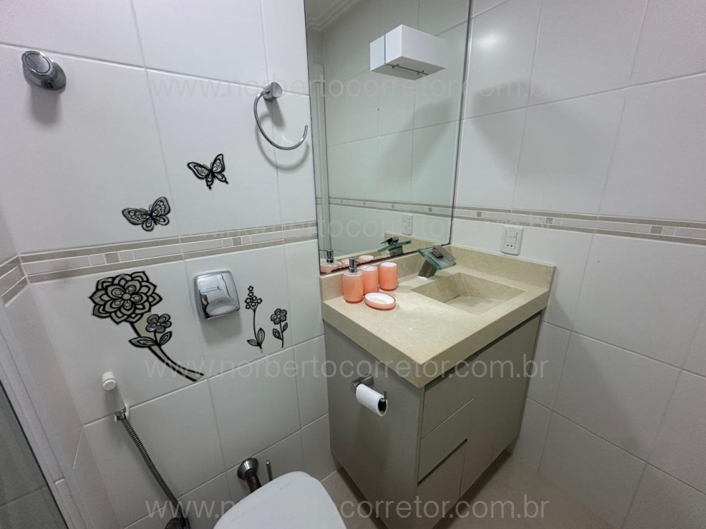 Apartamento P� NA AREIA , Centro de Itapema SC 