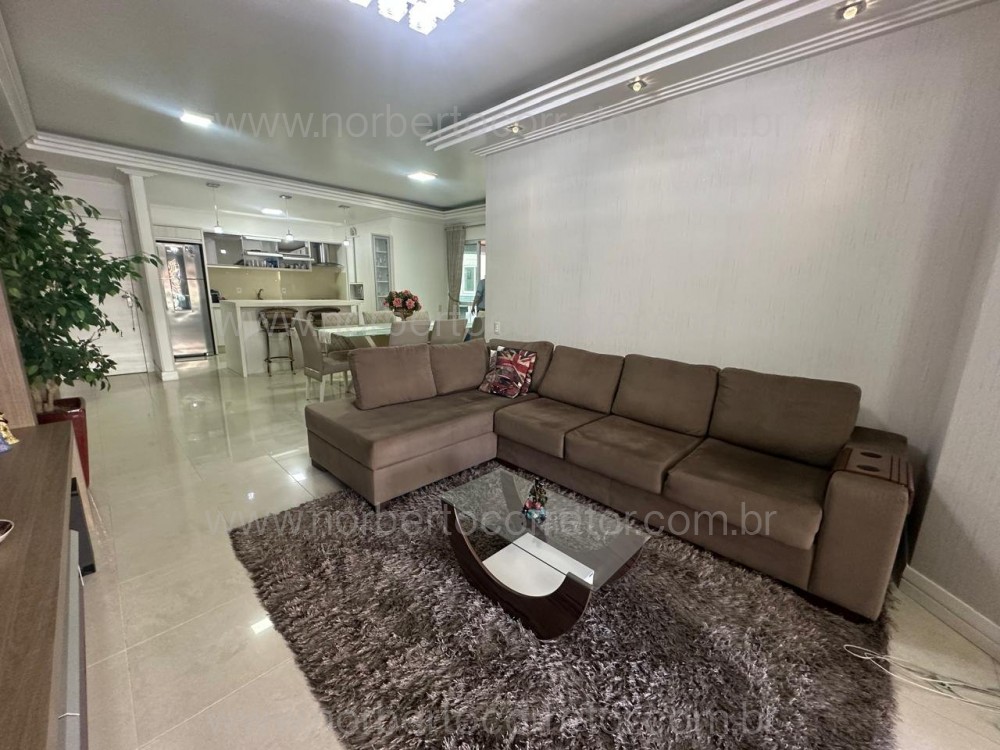 Apartamento P� NA AREIA , Centro de Itapema SC 
