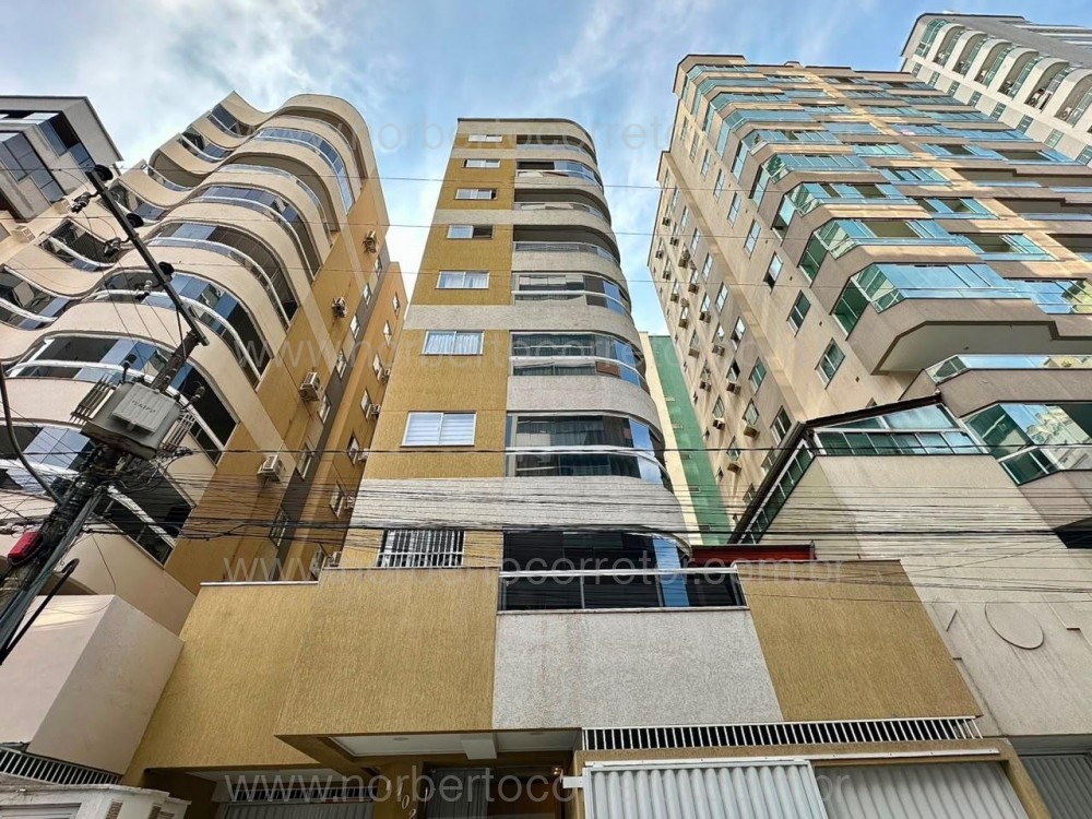 Apartamento 2 quadra mar , Meia Praia, Itapema SC 