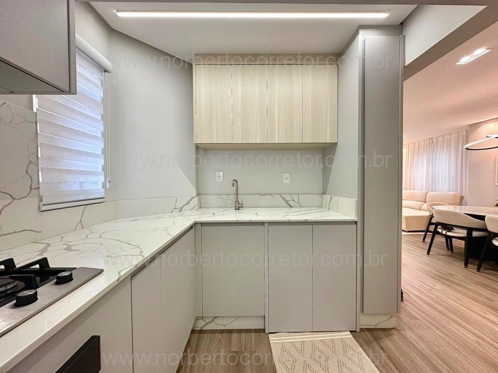 Apartamento 2 quadra mar , Meia Praia, Itapema SC 