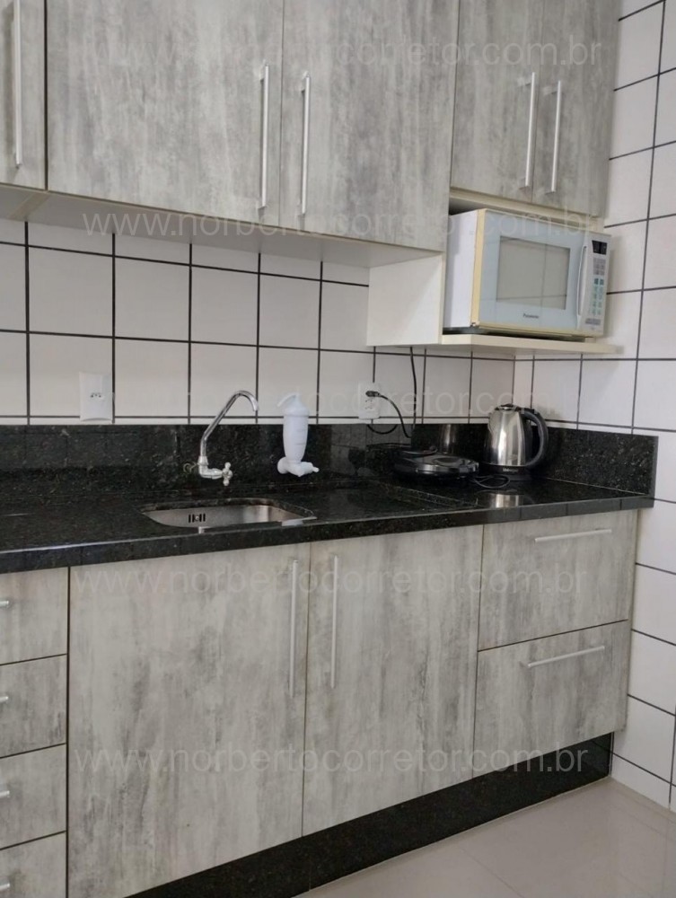 Apartamento pr�ximo ao mar, centro de Itapema SC 