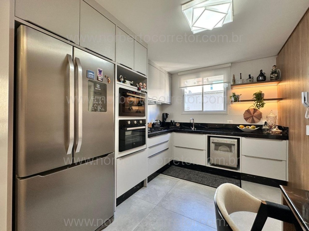 Apartamento 2 quadra mar , mobiliado , Itapema SC 
