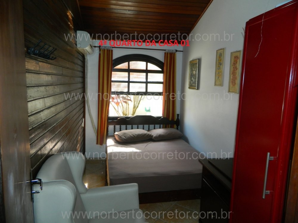 CASA PARA EXCURSO COM PISCINA PARA  60 PESSOAS