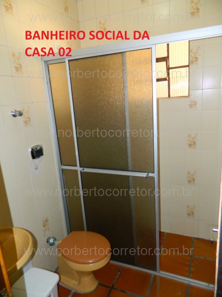 CASA PARA EXCURSO COM PISCINA PARA  60 PESSOAS