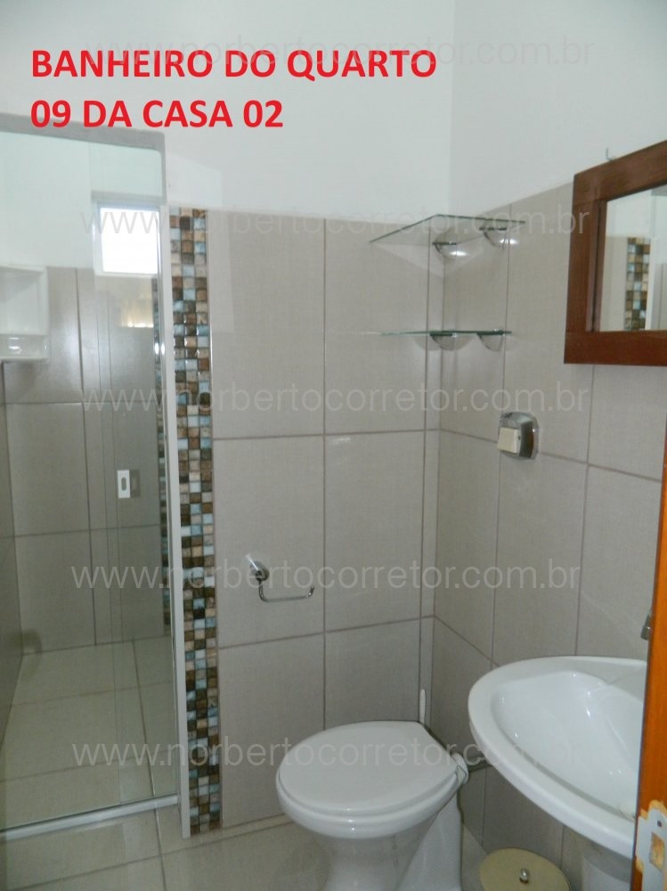 CASA PARA EXCURSO COM PISCINA PARA  60 PESSOAS