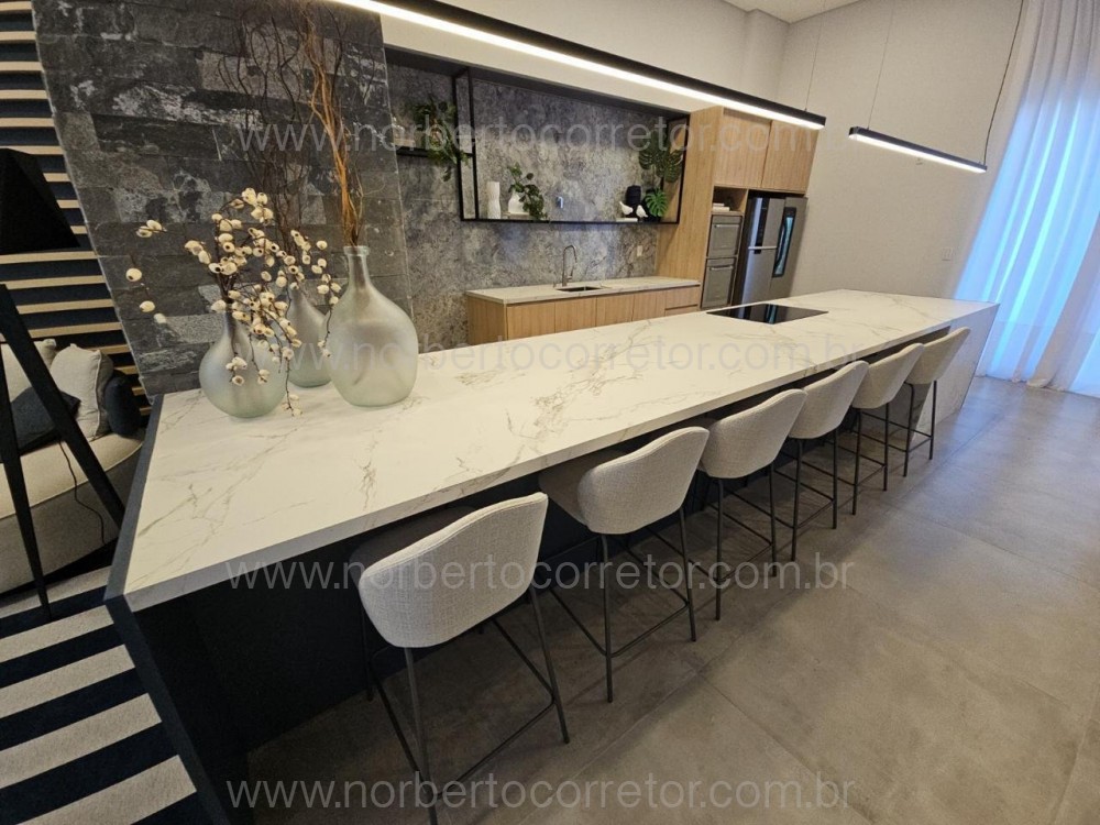 TIMES SQUARE , 2� QUADRA MAR , ITAPEMA SC 