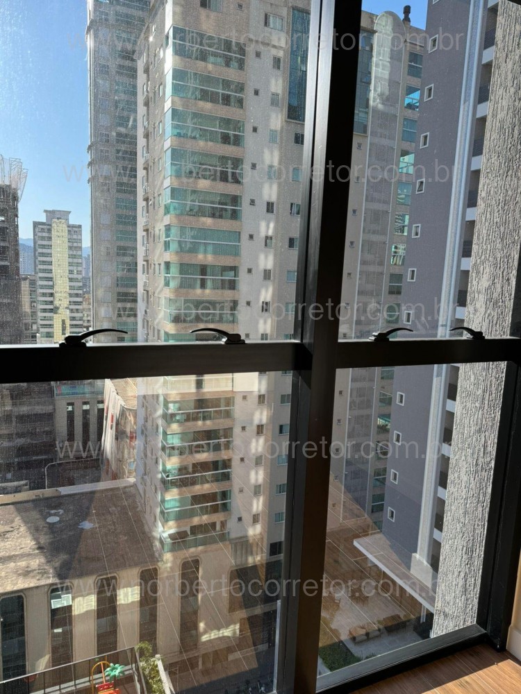 TIMES SQUARE , SEGUNDA QUADRA MAR , ITAPEMA SC 