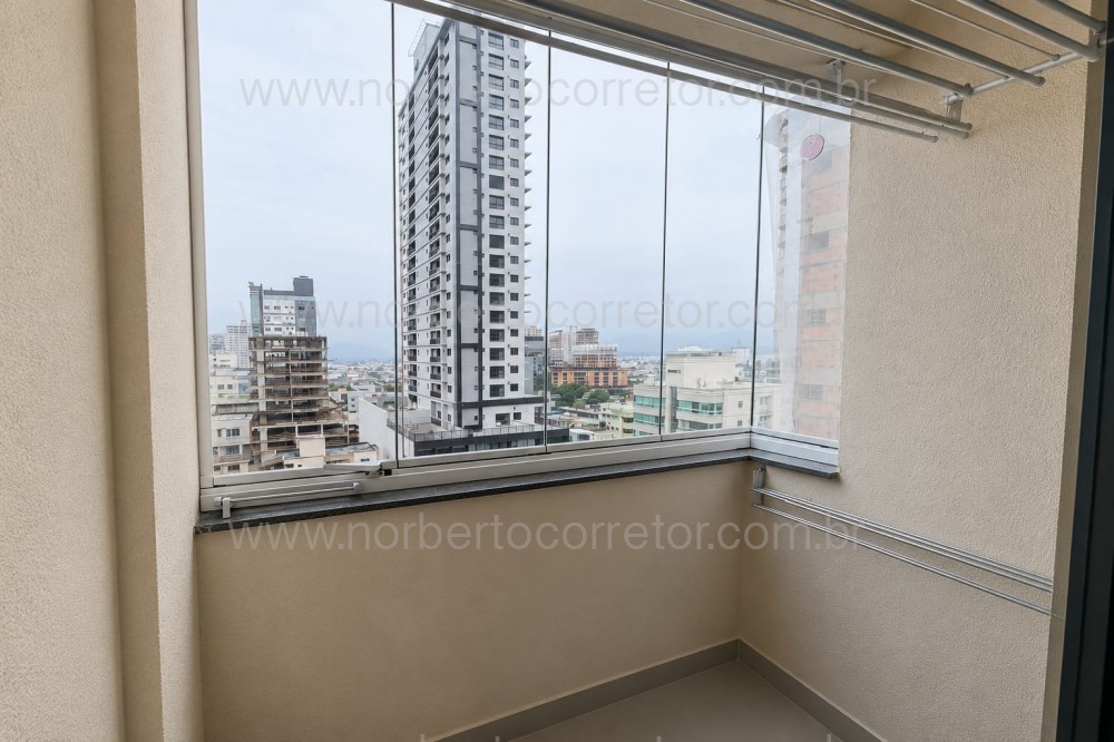 Apartamento mobiliado Meia Praia, Itapema SC 