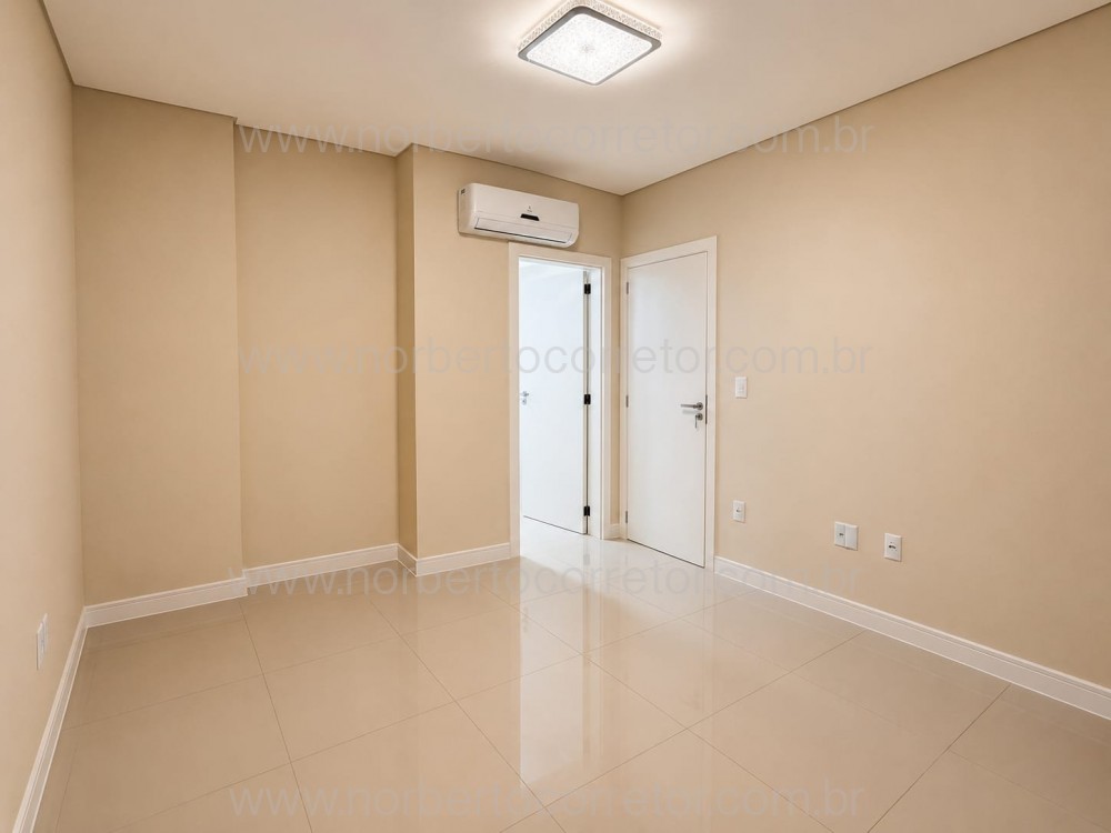 Apartamento mobiliado Meia Praia, Itapema SC 