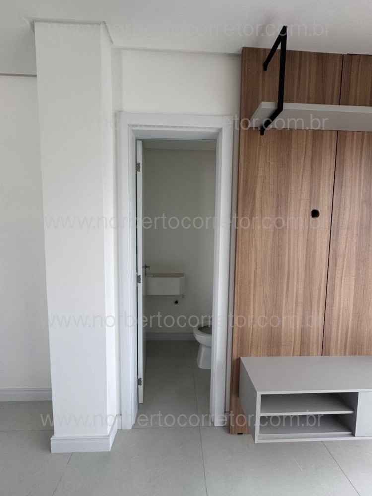 Apartamento 3 su�tes, Meia Praia, Itapema SC