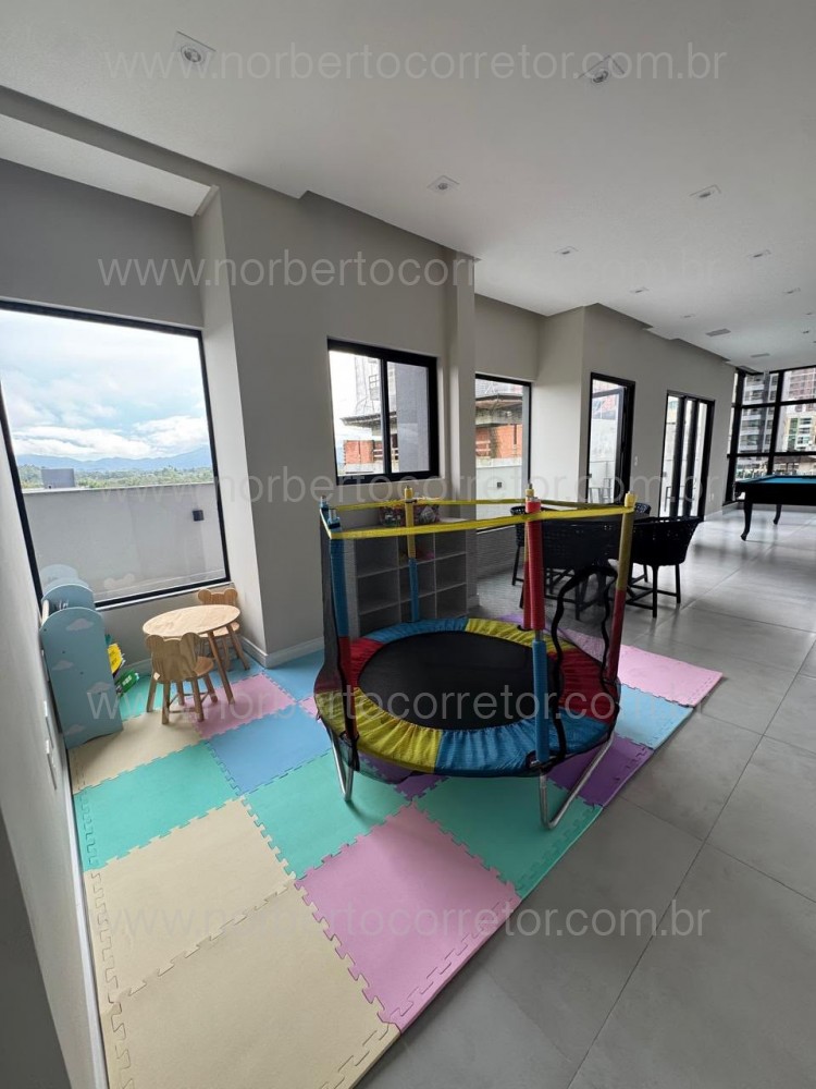 Apartamento 3 su�tes, Meia Praia, Itapema SC