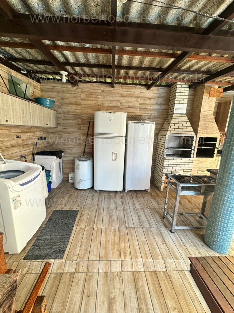 CASA COM PISCINA  03  SUITE TEMPORADA MEIA PRAIA 