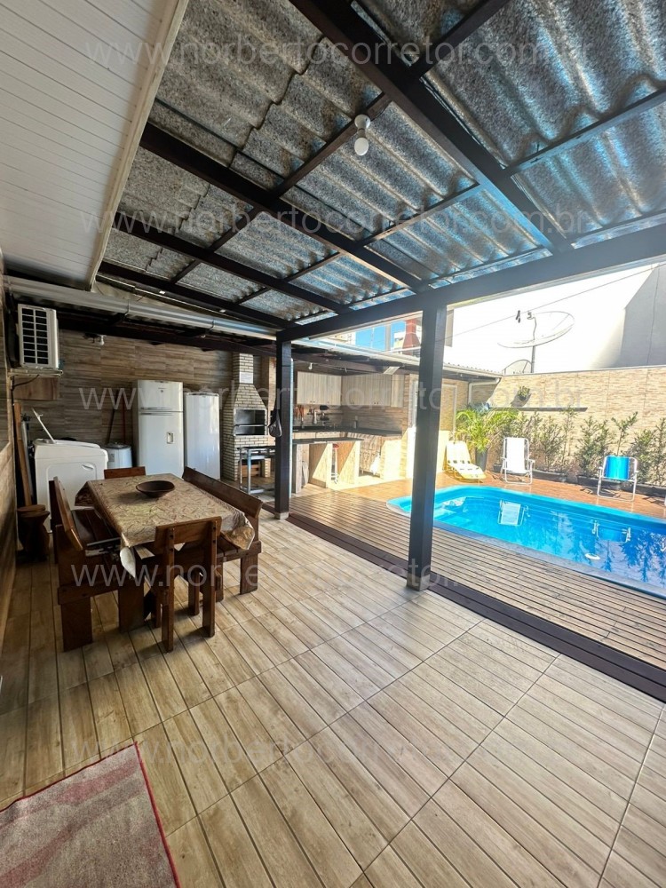 CASA COM PISCINA  03  SUITE TEMPORADA MEIA PRAIA 