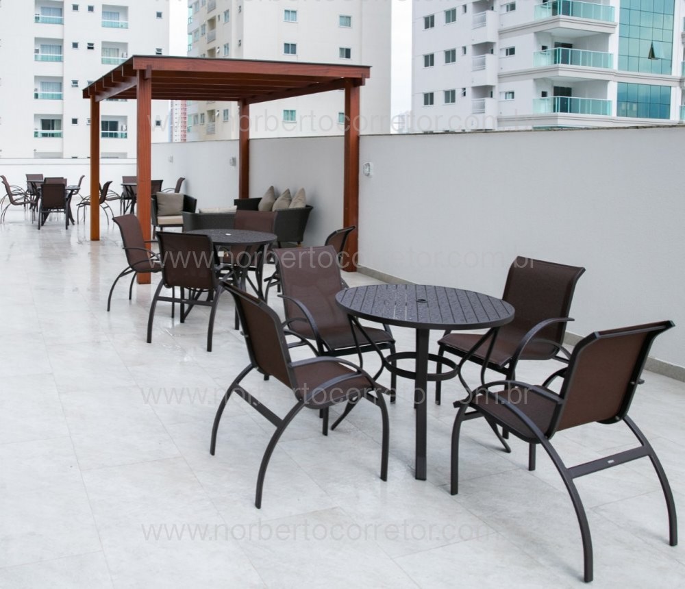 APARTAMENTO A VENDA EM MEIA PRAIA  04 SUTES 