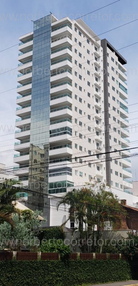 APARTAMENTO A VENDA EM MEIA PRAIA  04 SUTES 