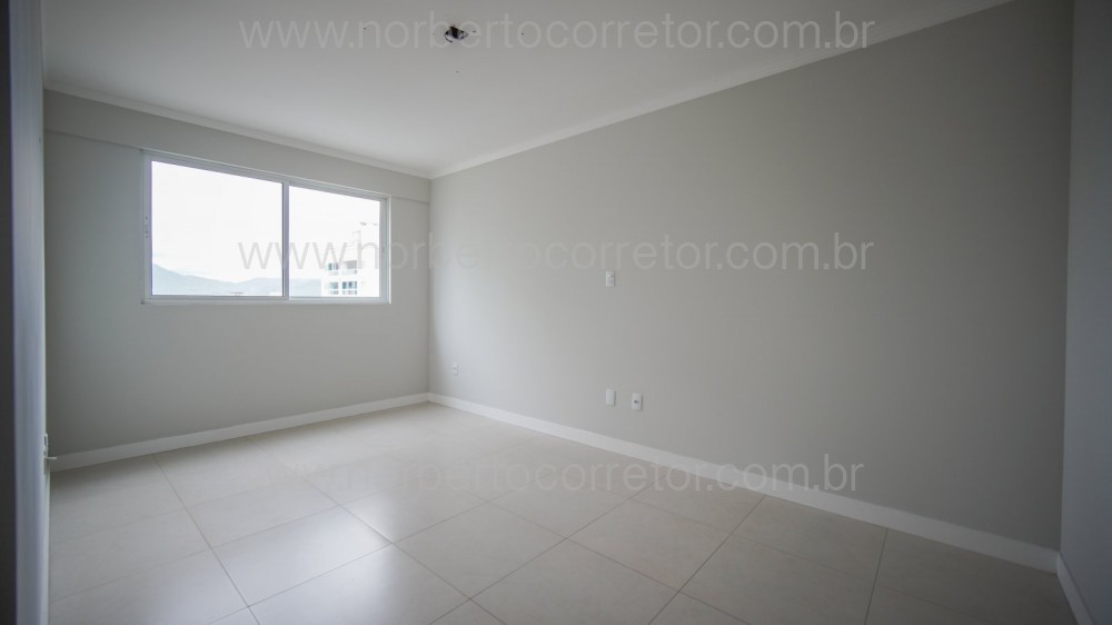 APARTAMENTO A VENDA EM MEIA PRAIA  04 SUTES 