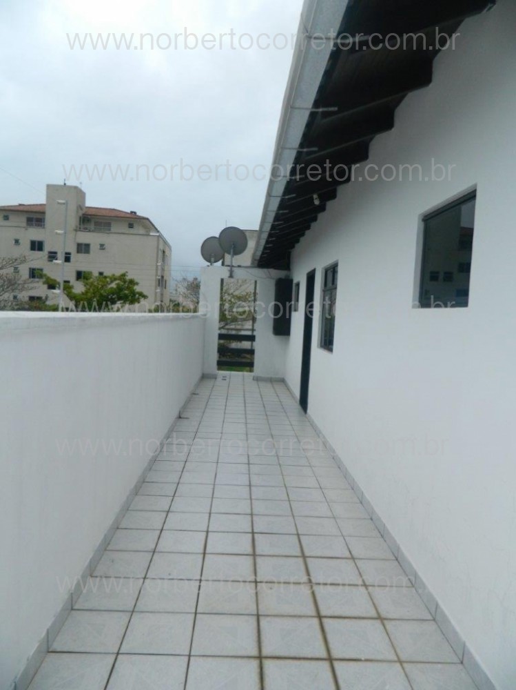 CASA COM PISCINA TEMPORADA  PORTO BELO PEREQUE 