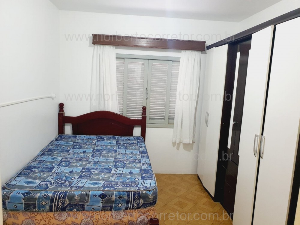 CASA MEIA PRAIA ELIETE 20 PESSOAS 