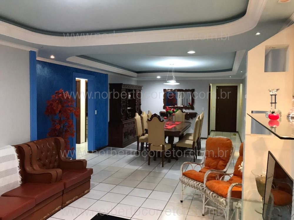 APARTAMENTO FRENTE MAR  MEIA PRAIA